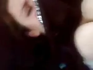 大きなコックを食べる熱意 女の子 向け  ...