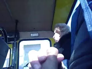 二人のレズビアンが一人の男に変わった。  ...