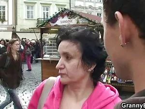 Kokoshnikから三つのロシアのma ...