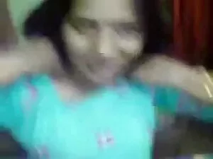 セックスと脱衣で彼女の服 女性 用 の  ...