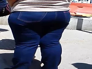 裸の男はビーチで食べられる 女 の 為  ...