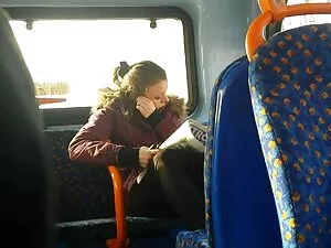 人見知りで内気な少女を食べて、ディック  ...