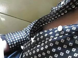 スキニーブルネットに椅子クソ 鈴木 一徹 ...