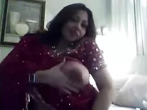 一緒に処女の友人を洗う エロ い 動画  ...